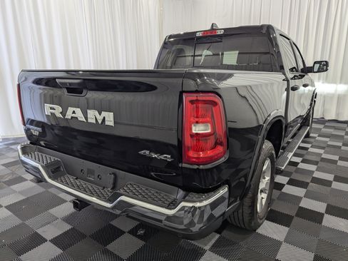 Used 2025 RAM 1500 Big Horn AWD/4WD image 9