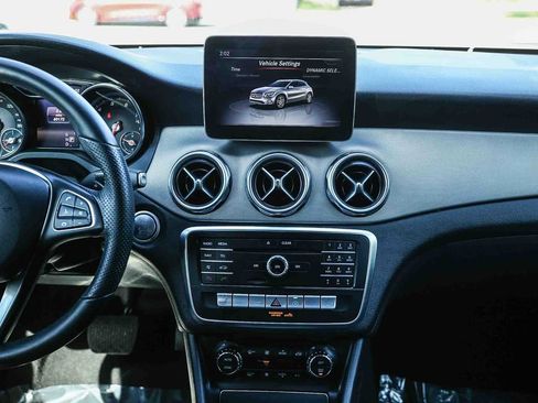 Used 2019 Mercedes-Benz GLA 250 image 28