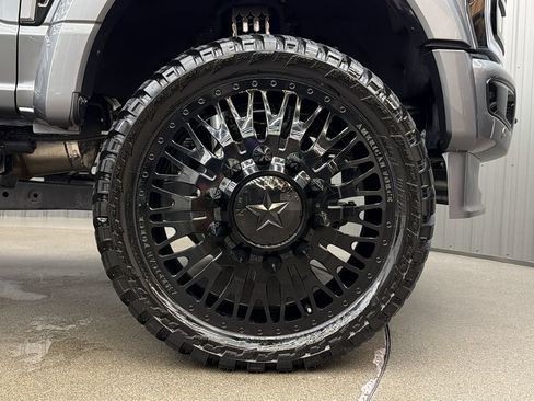 Used 2026 Ford F450 Platinum w/ FX4 Off-Road Package AWD/4WD image 10