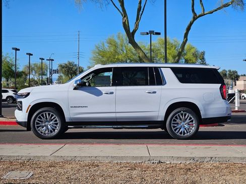 New 2026 Chevrolet Suburban Premier w/ Sun And Tow Package image 10