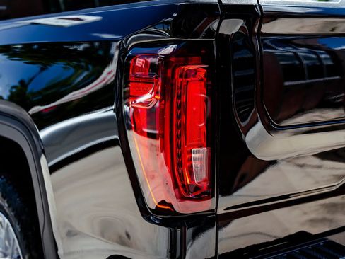 Used 2022 GMC Sierra 1500 Denali image 54