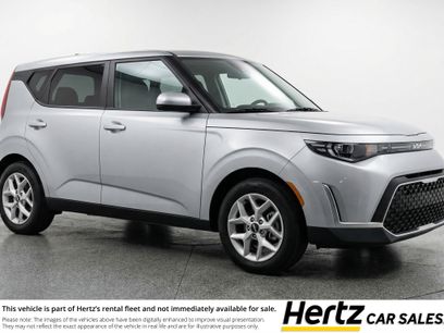 Used 2025 Kia Soul LX w/ LX Technology Package