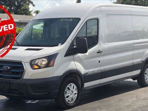 Used 2022 Ford E-Transit Medium Roof image 2