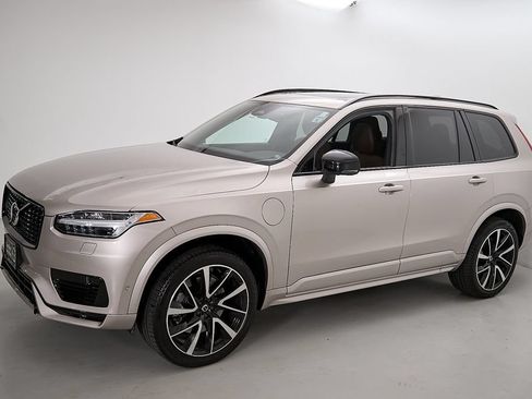Certified 2023 Volvo XC90 T8 Plus w/ Protection Package AWD/4WD image 6