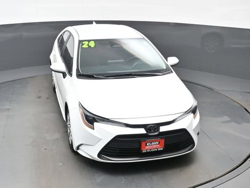 Used 2024 Toyota Corolla LE FWD image 36