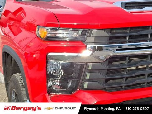 Certified 2025 Chevrolet Silverado 2500 LT w/ Leather Package image 11