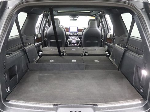 Used 2020 Lincoln Navigator L Reserve w/ Luxury Package image 13