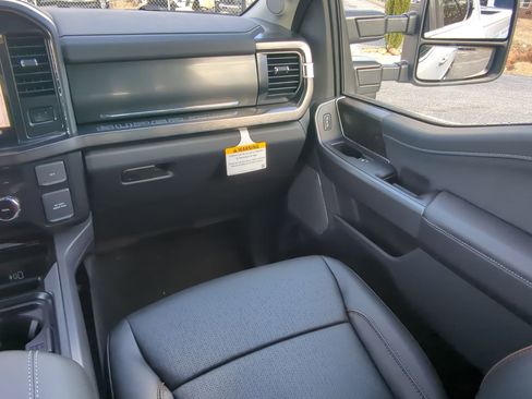 New 2026 Ford F250 Lariat w/ Lariat Premium Package AWD/4WD image 15