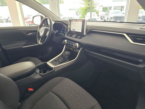 Used 2025 Toyota RAV4 XLE w/ Convenience Package AWD/4WD image 46