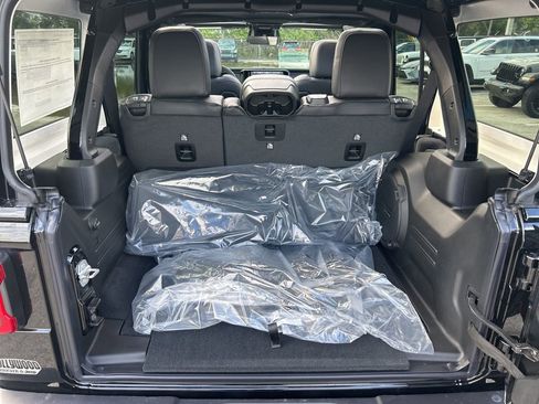 New 2026 Jeep Wrangler Sahara image 31