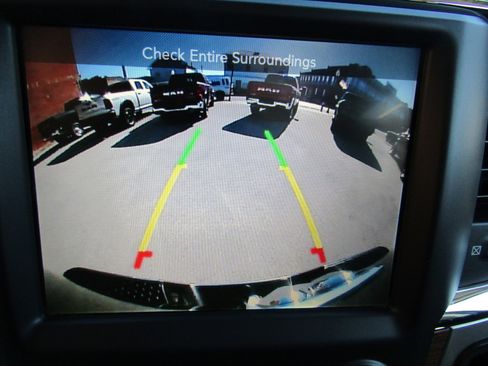 Used 2017 RAM 1500 Laramie image 30