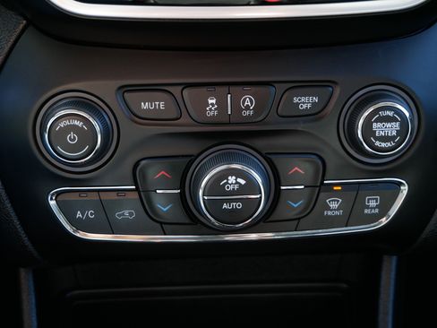 Certified 2022 Jeep Cherokee Limited image 23