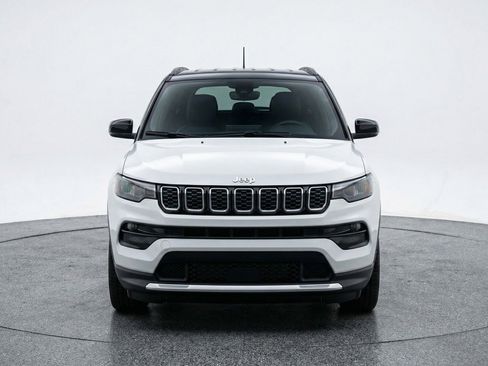 Used 2025 Jeep Compass Limited AWD/4WD image 2