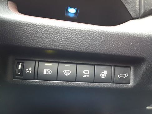 Used 2021 Toyota RAV4 Limited image 24