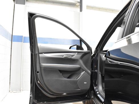 Certified 2024 Cadillac XT6 Luxury w/ LPO, Floor Liner Package image 9