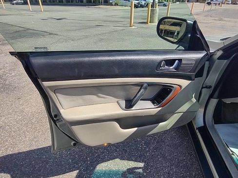 Used 2005 Subaru Outback 2.5i image 20