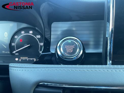 Used 2022 Lincoln Corsair AWD w/ Premium Package image 46