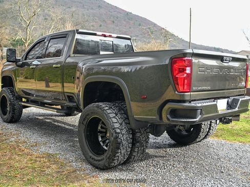 Used 2023 Chevrolet Silverado 3500 High Country image 6