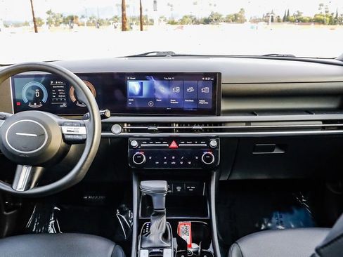 Used 2025 Hyundai Santa Cruz SEL image 15