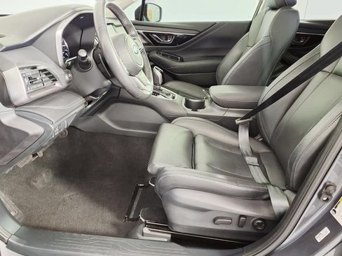 Used 2025 Subaru Outback Touring AWD/4WD image 14