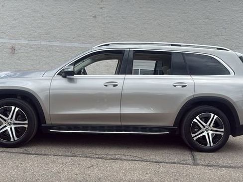 Used 2023 Mercedes-Benz GLS 450 4MATIC image 7