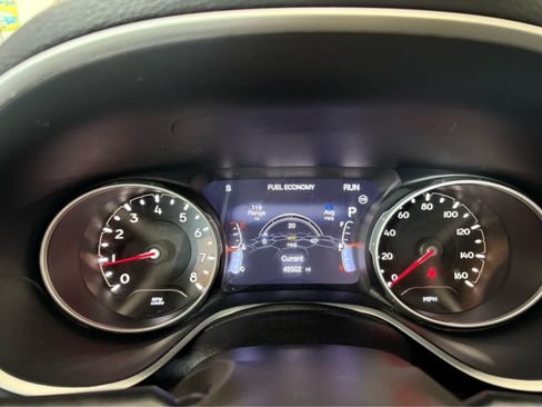 Used 2019 Jeep Compass Limited AWD/4WD image 13