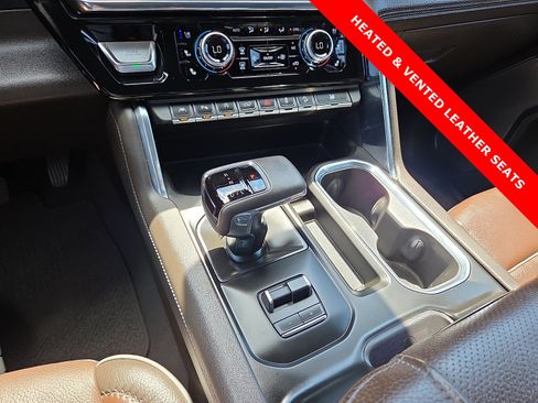 Used 2024 GMC Sierra 1500 Denali w/ Denali Reserve Package AWD/4WD image 25
