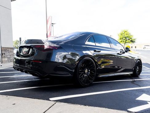 Used 2021 Mercedes-Benz S 580 4MATIC Sedan w/ AMG Line image 13