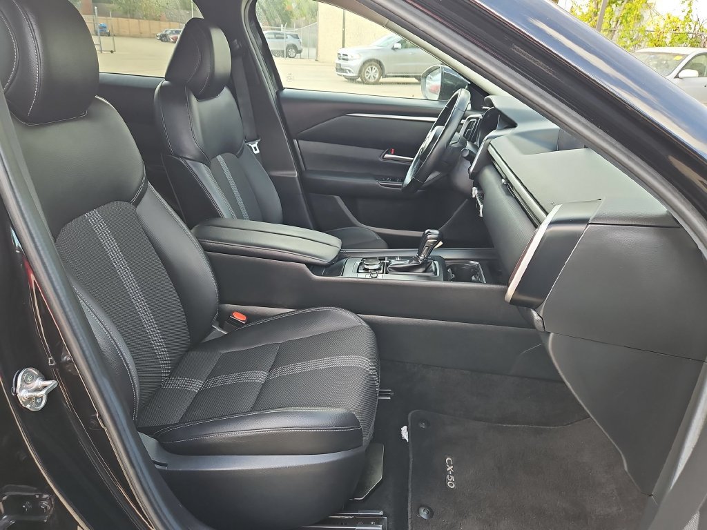 Used 2025 MAZDA CX-50 AWD 2.5 S w/ Premium Package image 31