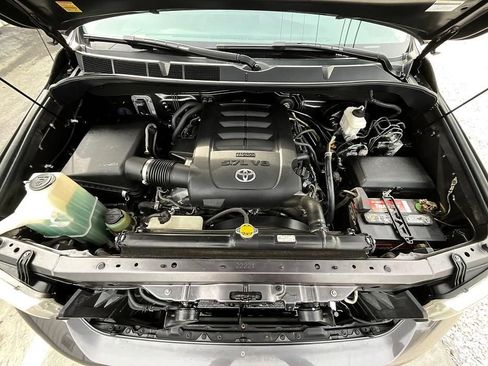 Used 2012 Toyota Tundra Limited w/ Platinum Pkg image 3