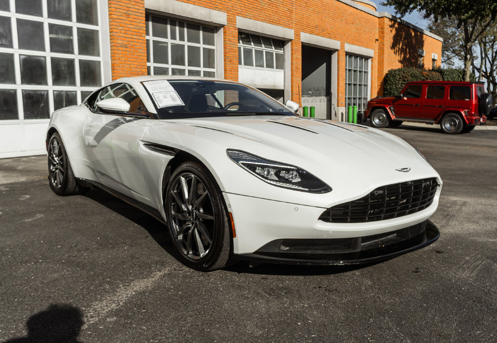 Used 2018 Aston Martin DB11 V12 RWD image 5