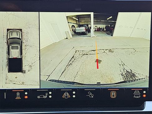 Used 2024 Chevrolet Silverado 1500 High Country w/ Technology Package image 28