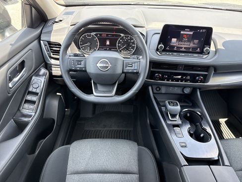 Used 2026 Nissan Rogue SV FWD image 15