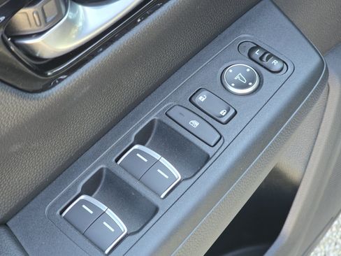 Used 2025 Honda CR-V Sport Touring image 31