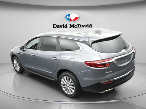 Used 2018 Buick Enclave Premium w/ Experience Buick Package image 10