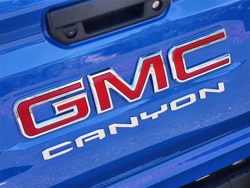 New 2025 GMC Canyon Elevation w/ Convenience Package image 6