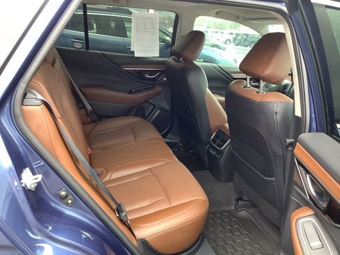 Used 2021 Subaru Outback Touring w/ Popular Package #2 image 10