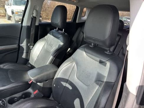 Used 2018 Jeep Compass Limited w/ Navigation Group image 4