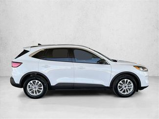 Used 2022 Ford Escape SE w/ Convenience Package FWD video 4