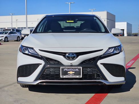 Used 2024 Toyota Camry XSE w/ Navigation Package image 7