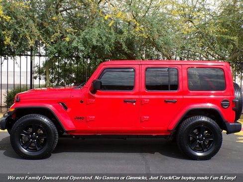 Used 2020 Jeep Wrangler Unlimited Sahara image 8