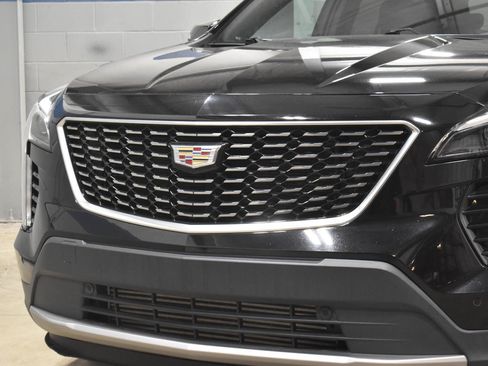 Used 2021 Cadillac XT4 Premium Luxury w/ Cold Weather Package FWD image 32