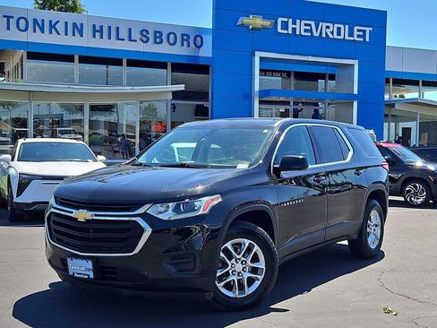 Used 2018 Chevrolet Traverse LS AWD/4WD image 2
