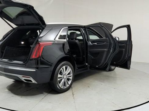 Certified 2025 Cadillac XT5 Premium Luxury w/ LPO, Floor Liner Package image 10