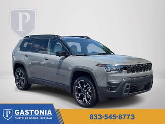 New 2026 Jeep Cherokee Overland w/ Trailer Tow Group AWD/4WD video 1