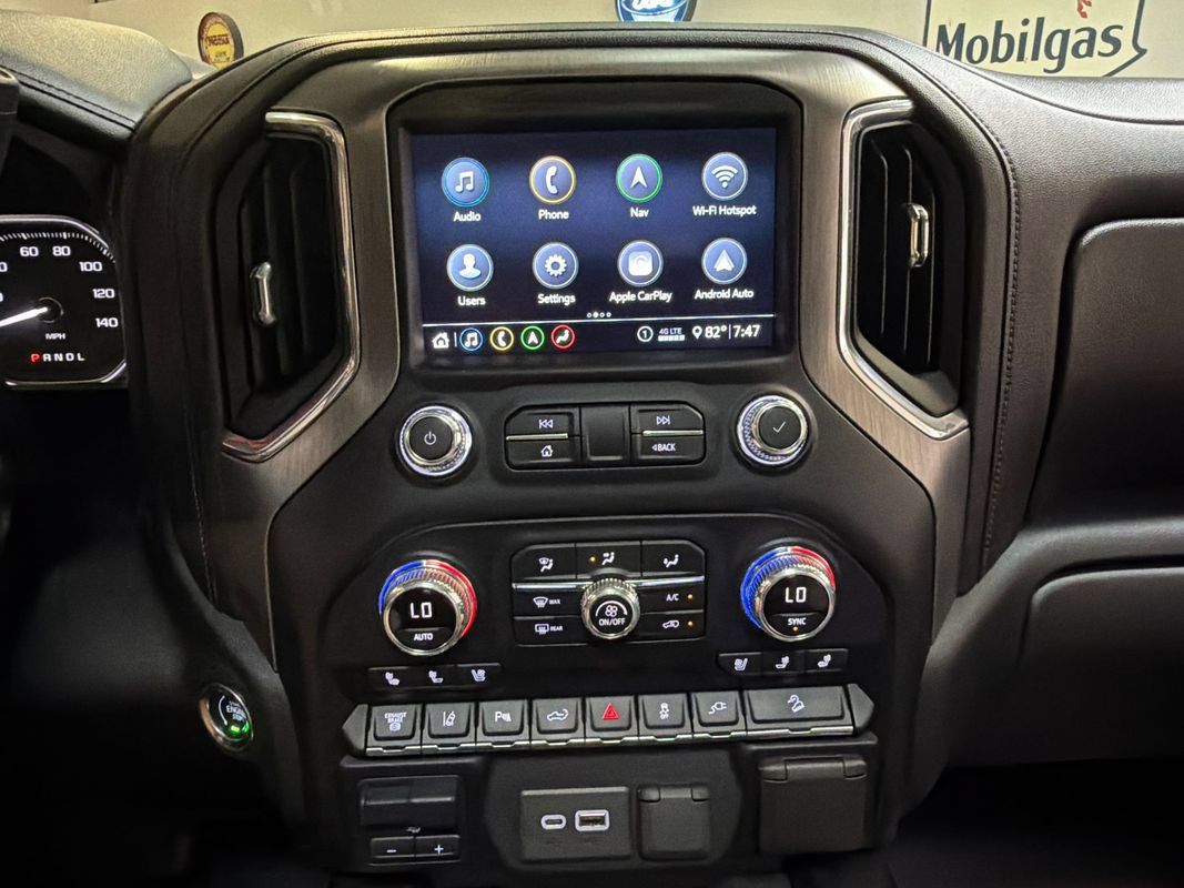 Used 2020 GMC Sierra 3500 Denali w/ Denali Ultimate Package AWD/4WD image 20