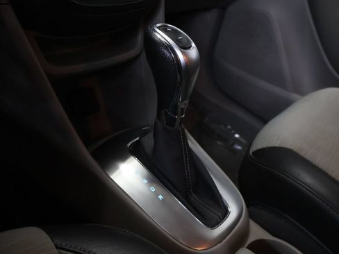 Used 2016 Buick Encore Convenience FWD image 25