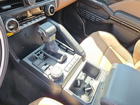 Certified 2026 Toyota 4Runner Limited image 20