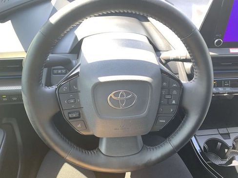 Used 2024 Toyota Prius XLE image 19