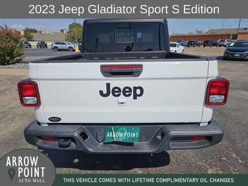 Used 2023 Jeep Gladiator Sport AWD/4WD image 10